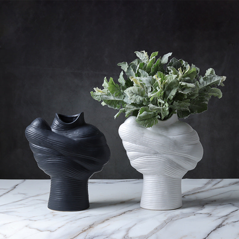 Orélia Maison™ — Éclat Sculptural Vase